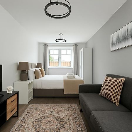 Bright Private Rooms - Peaceful Morden Location Londyn Zewnętrze zdjęcie